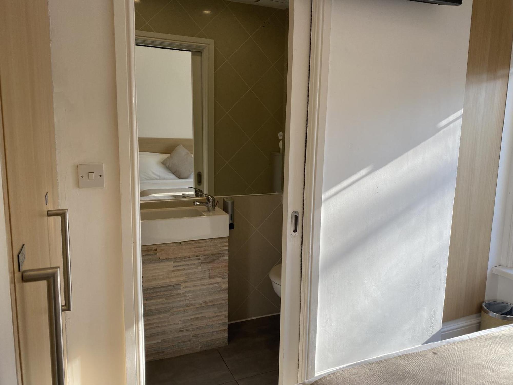 Nox Kensington Aparthotel London Exterior photo